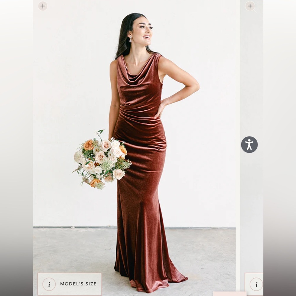 Reverly ‘Faith’ dress in Terracotta